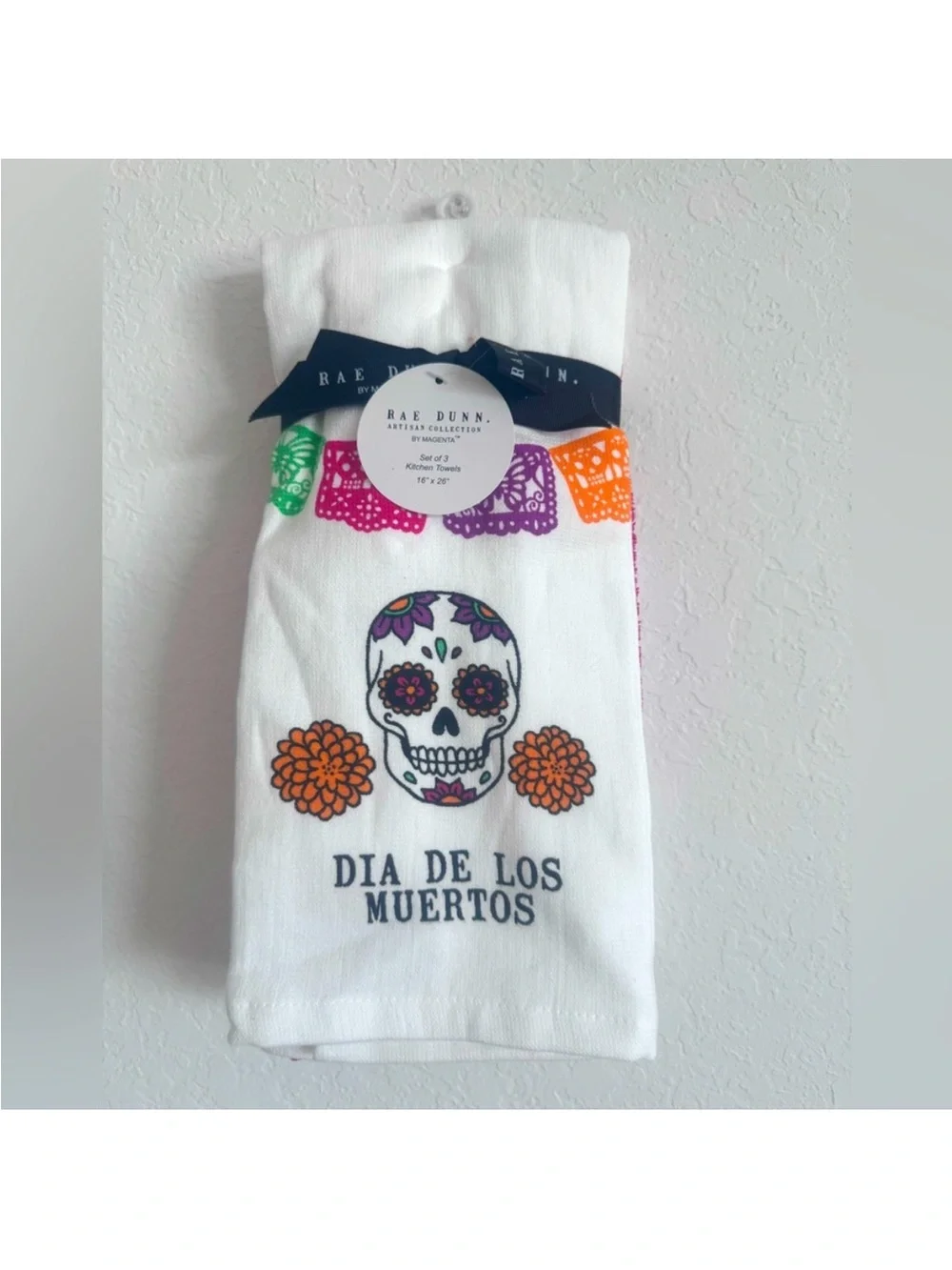 Rae Dunn NWT White Dia De Los Muertos Sugar Skull Kitchen Towel Set